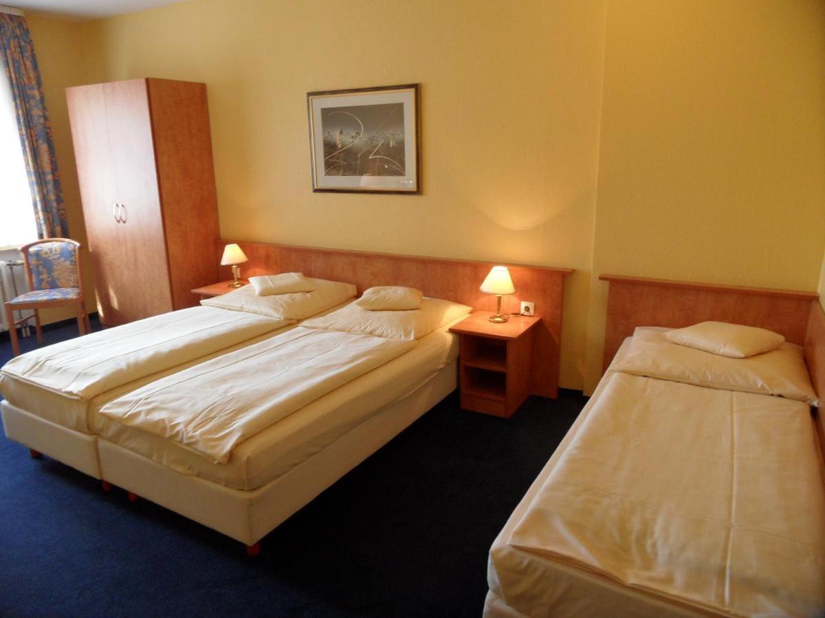 Friends Hotel Kerpen Zewnętrze zdjęcie